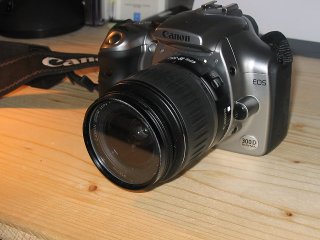 Canon EOS 300 D mit EF-S 18-55